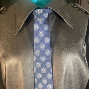 TieTASSO ELBA Blue Medallion Geometric Neck Tie